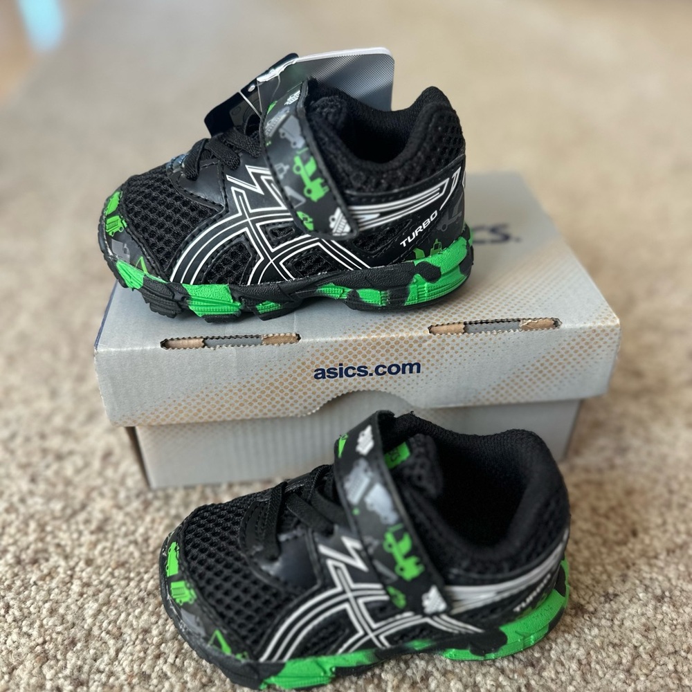 ASICS turbo ts boys Kids' Black and Green Sneakers shoes